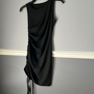 Black sleeveless dress